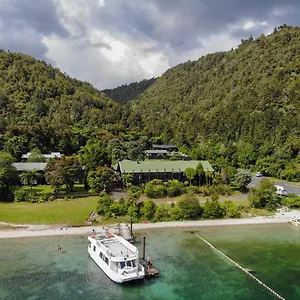 Lakes Okataina Lodge Rotorua